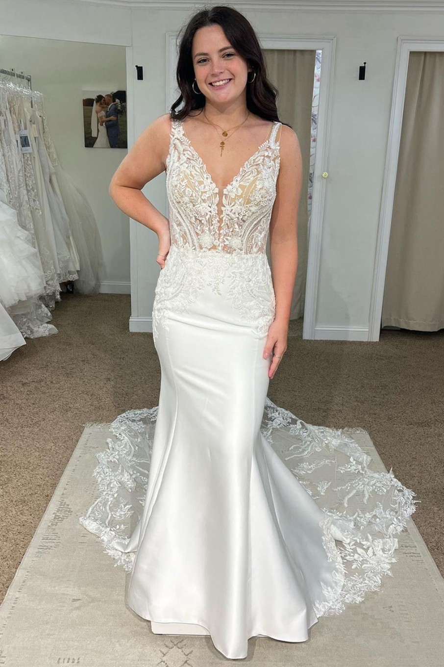 Wedding Dresses HELLYMOON | Deep V-Neck Mermaid Long Wedding Dress With Lace White