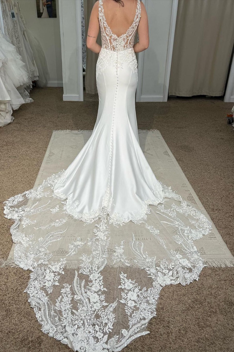 Wedding Dresses HELLYMOON | Deep V-Neck Mermaid Long Wedding Dress With Lace White