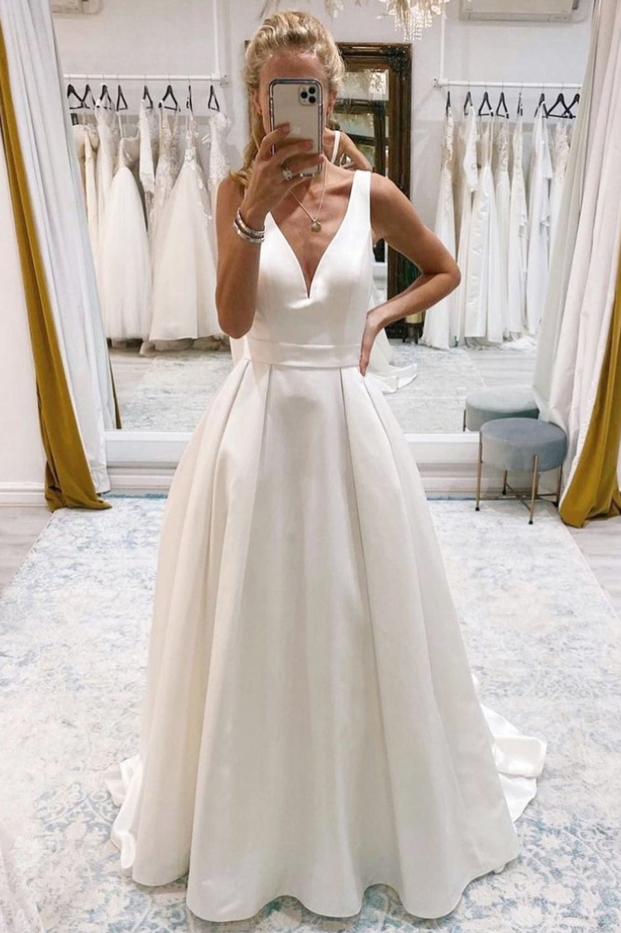 Wedding Dresses HELLYMOON | A-Line Deep V-Neck Long Wedding Dress With Bowknot Ivory