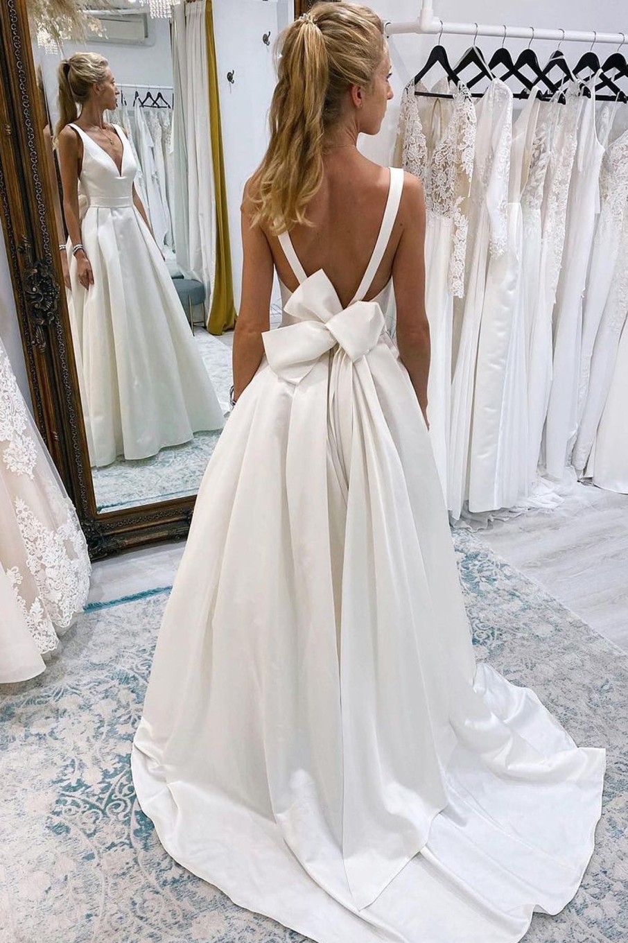 Wedding Dresses HELLYMOON | A-Line Deep V-Neck Long Wedding Dress With Bowknot Ivory