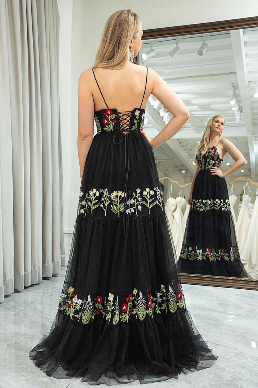 Prom Dresses HELLYMOON | A-Line Spaghetti Straps Embroidered Tulle Long Prom Dress Black