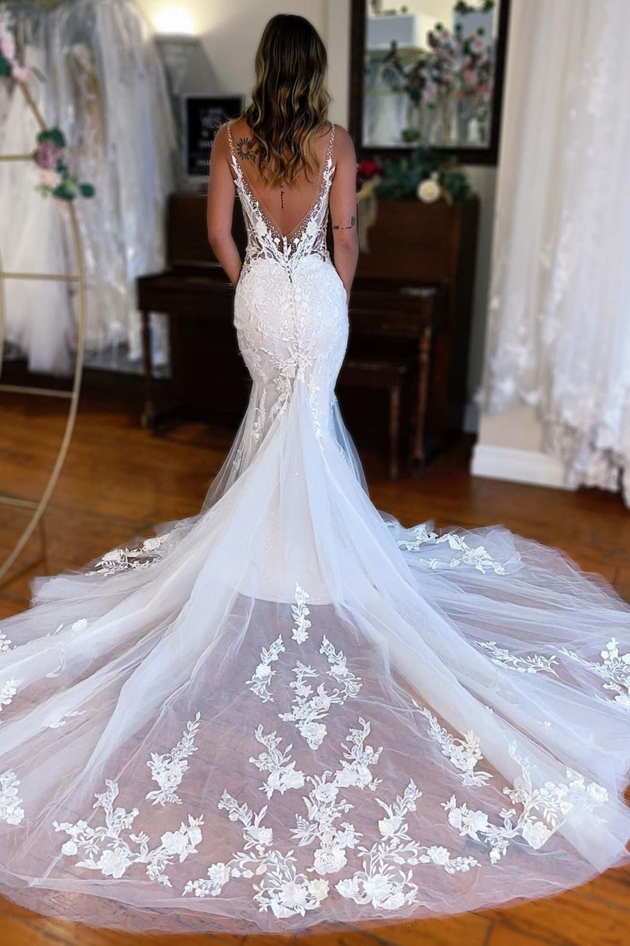 Wedding Dresses HELLYMOON | V-Neck Mermaid Long Lace Wedding Dress White