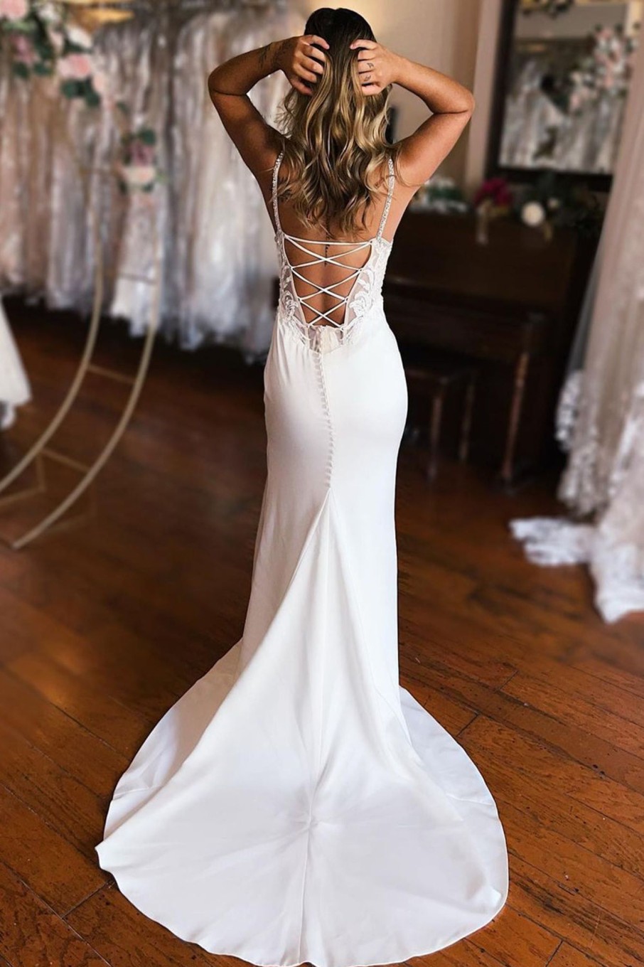 Wedding Dresses HELLYMOON | Lace-Up Back Wedding Dress With Slit White