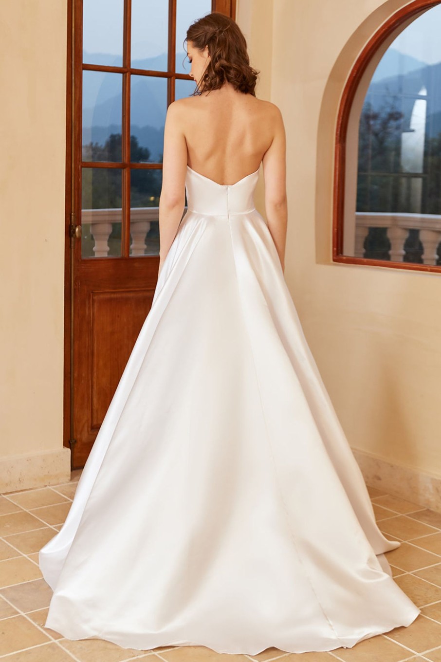 Wedding Dresses HELLYMOON | Satin Sweetheart Wedding Dress With Slit White