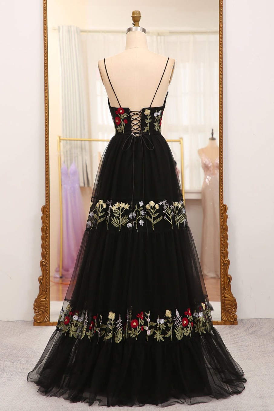 Prom Dresses HELLYMOON | A-Line Spaghetti Straps Embroidered Tulle Long Prom Dress Black