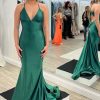 Prom Dresses HELLYMOON | Mermaid V-Neck Satin Simple Prom Dress Green