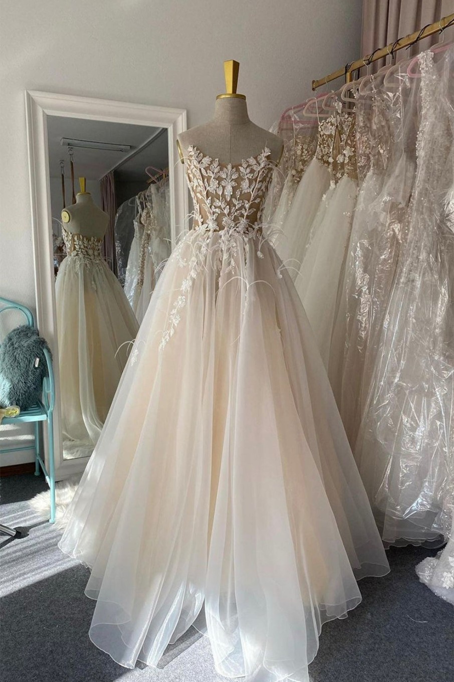 Special Occasion HELLYMOON | Long Prom Dress With Appliques Ivory