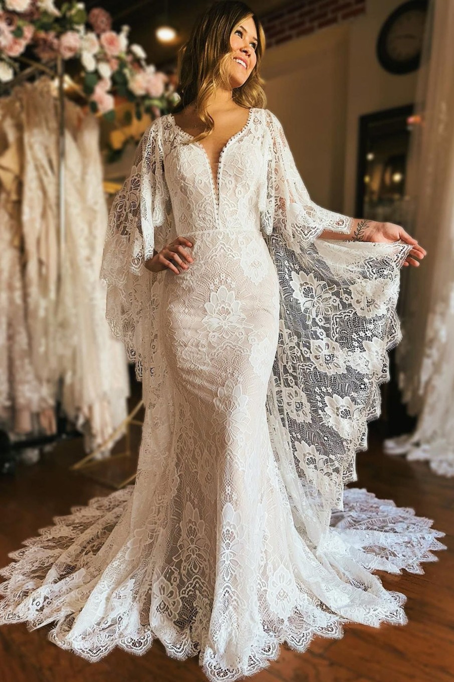 Wedding Dresses HELLYMOON | Long Sleeve Cape Lace Mermaid Wedding Dress With Appliques Ivory