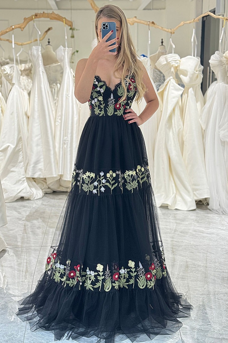 Prom Dresses HELLYMOON | A-Line Spaghetti Straps Embroidered Tulle Long Prom Dress Black