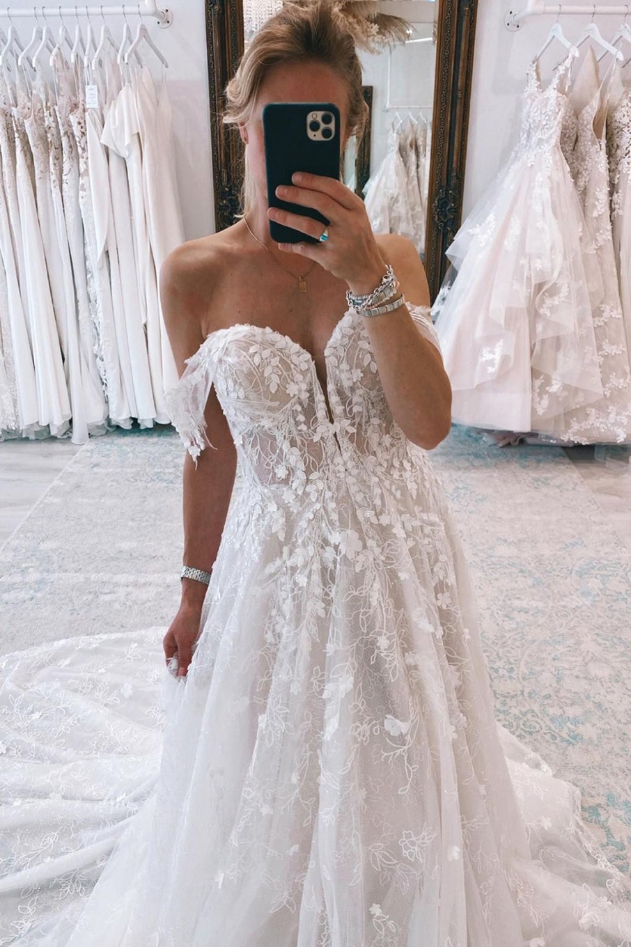 Wedding Dresses HELLYMOON | Off The Shoulder Long Lace Mermaid Wedding Dress With Appliques Ivory