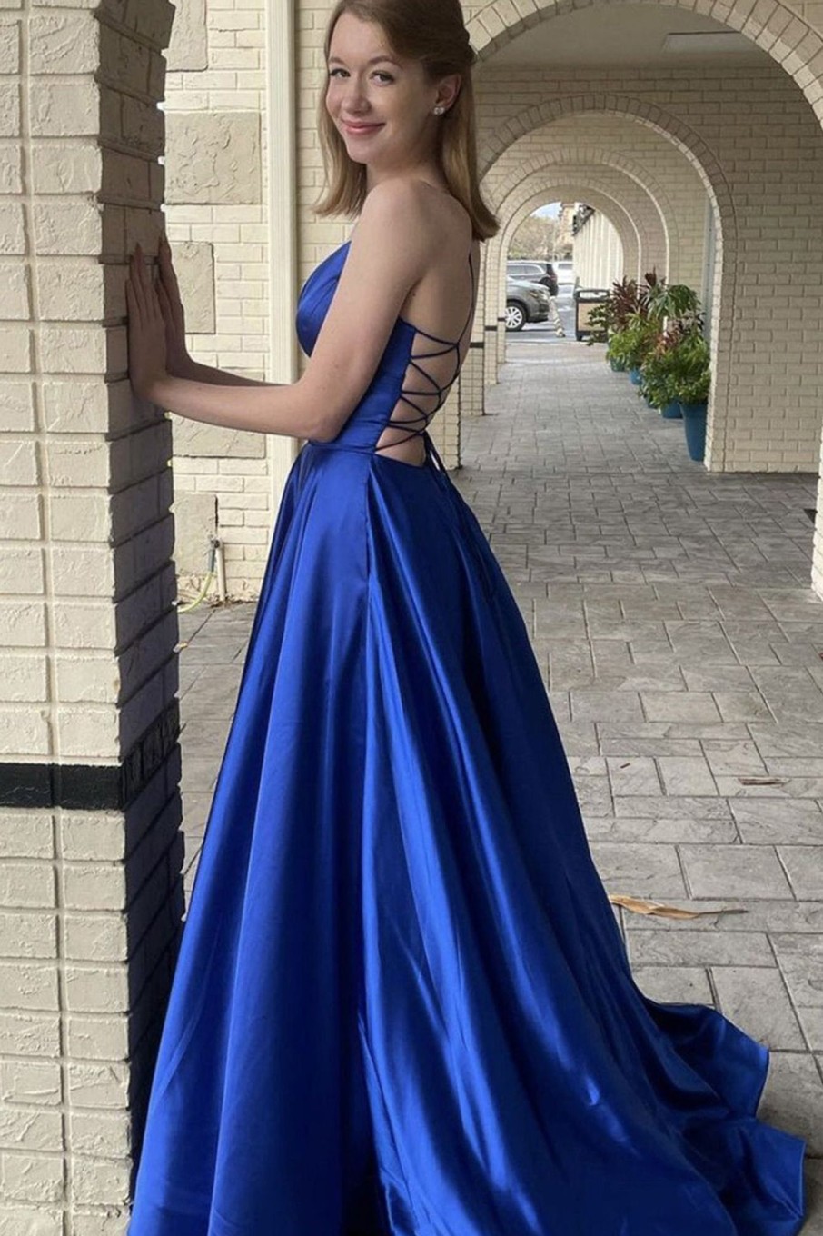 Prom Dresses HELLYMOON | A Line Satin Prom Dress With Pockets Royal Blue