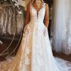 Wedding Dresses HELLYMOON | V-Neck A-Line Tulle Wedding Dress With Pockets Ivory