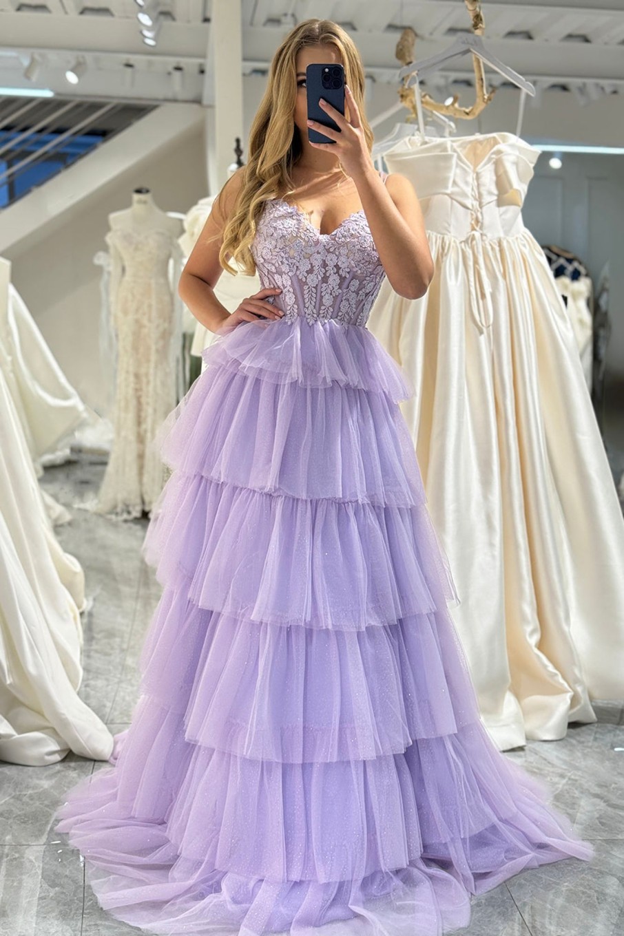 Prom Dresses HELLYMOON | A-Line Spaghetti Straps Tiered Long Prom Dress With Appliques Lilac