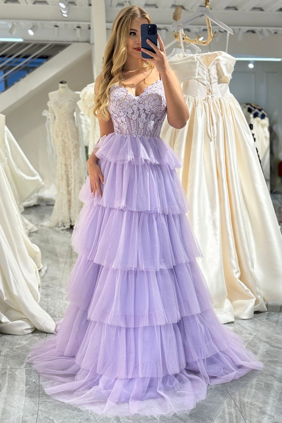 Prom Dresses HELLYMOON | A-Line Spaghetti Straps Tiered Long Prom Dress With Appliques Lilac